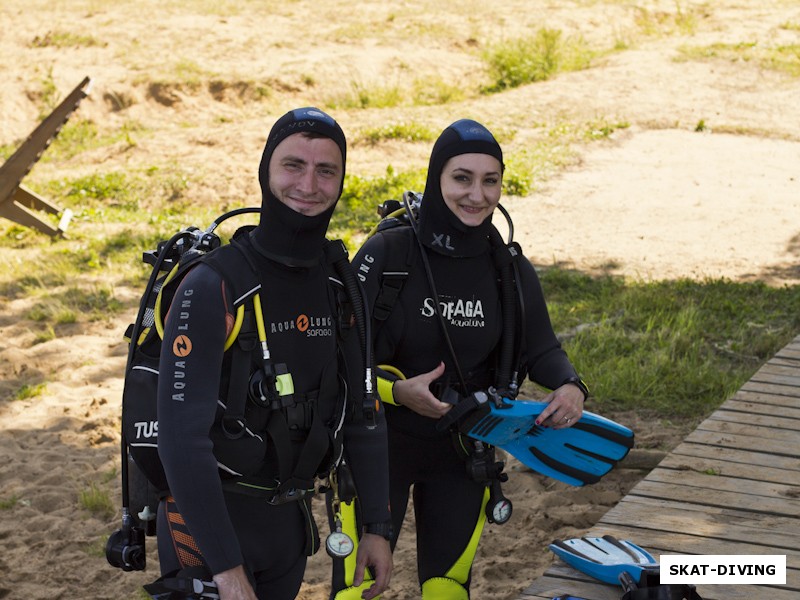 Дынин Роман, Иванова Анна, еще одна семейная пара делает первые шаги в «открытую воду»