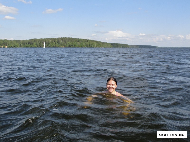 Иванова Александра, купание в маленьком десногорском море