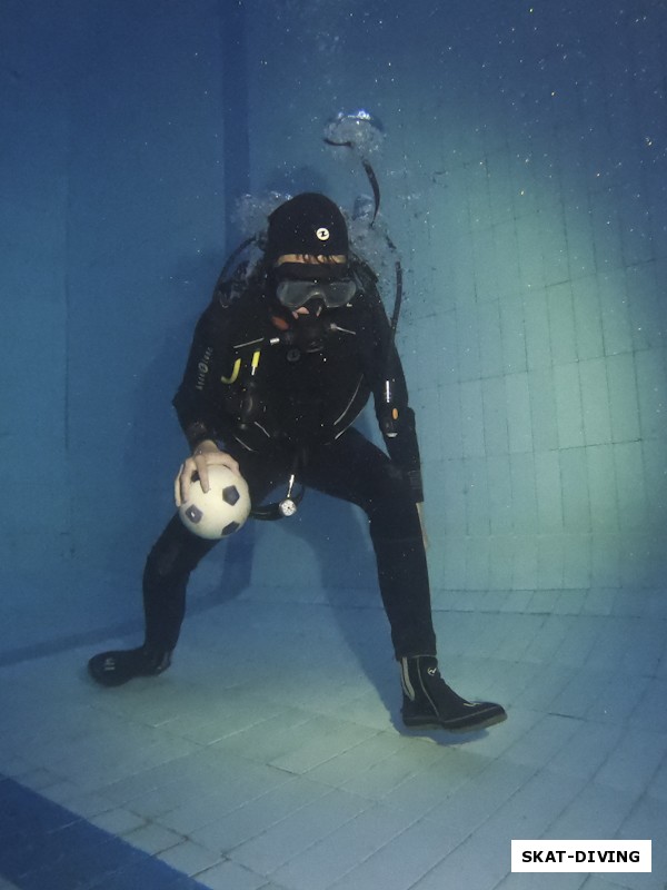 Цыганков Евгений, подводный баскетбол