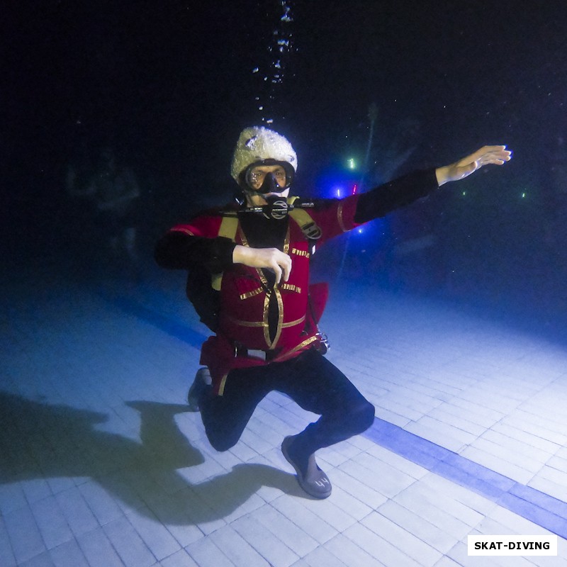 Погосян Артем, в следующем году проведем подводный праздник национальных костюмов
