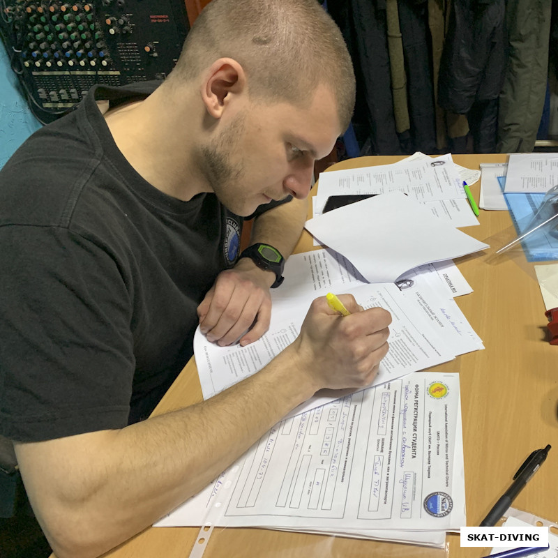 Шувалов Владимир, проверка теоретических тестов студентов