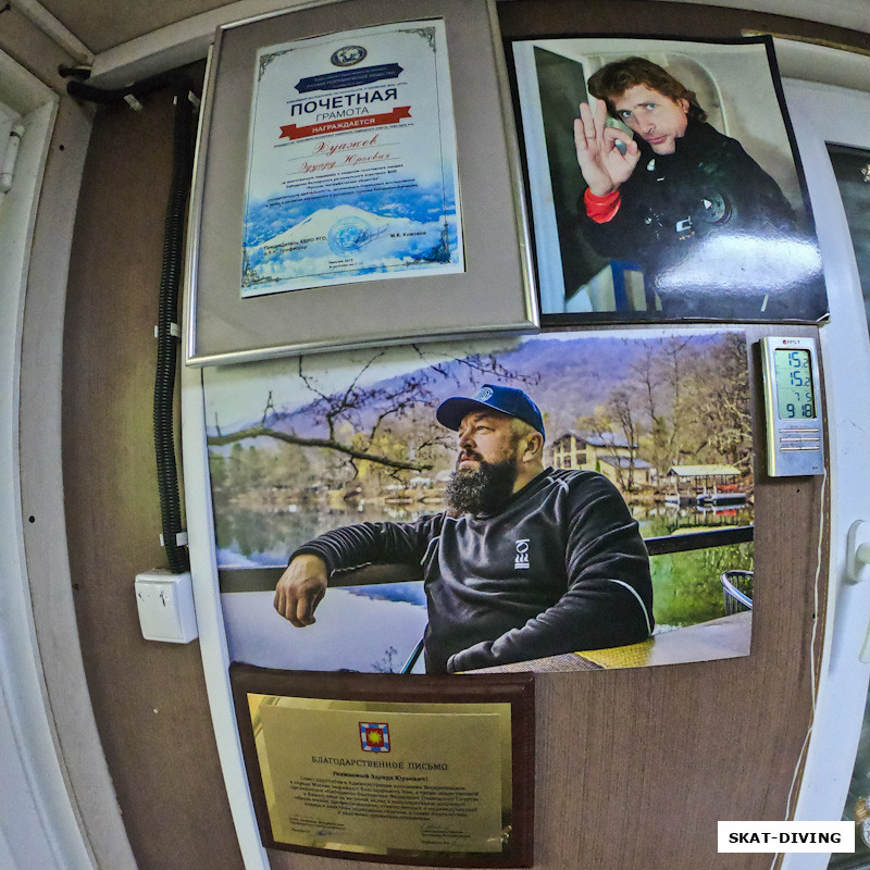 Хуажев Эдуард, вернее фото-память о нем на стене дайв-центра