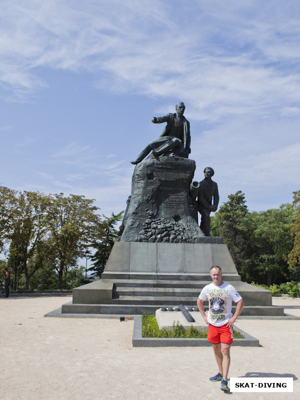 Миронов Андрей, памятник адмиралу Корнилову, одному из доблестных защитников Севастополя