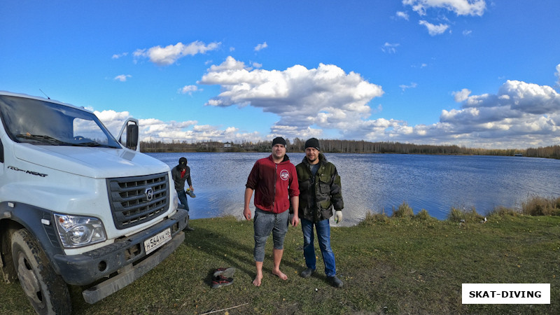 Изотко Артем, Леонов Дмитрий, фото сделано уже в конце длинного дня, когда вся рыба была выпущена в водоемы