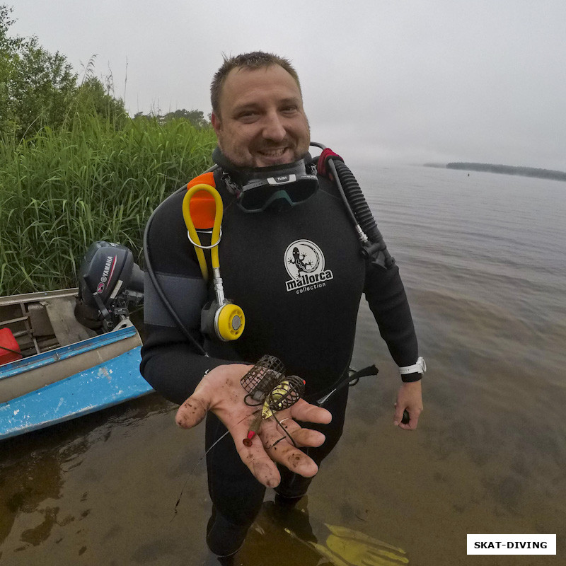 Волуев Олег, со своими подводными находками