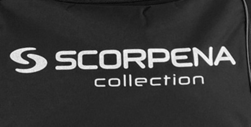 На сумку нанесен стильный логотип компании «SCORPENA»