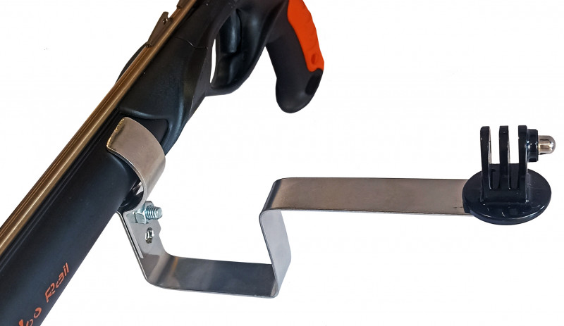 Универсальный кронштейн крепления экшен-камеры на стволе арбалета с направляющей для гарпуна
