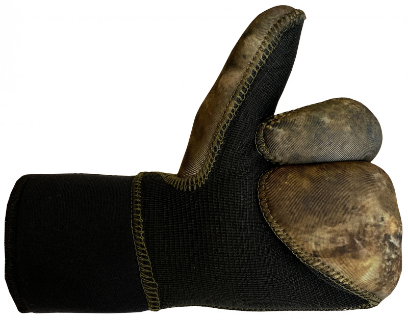 Выкройка рукавиц создавалась с учетом анатомических особенностей строения правой и левой рук