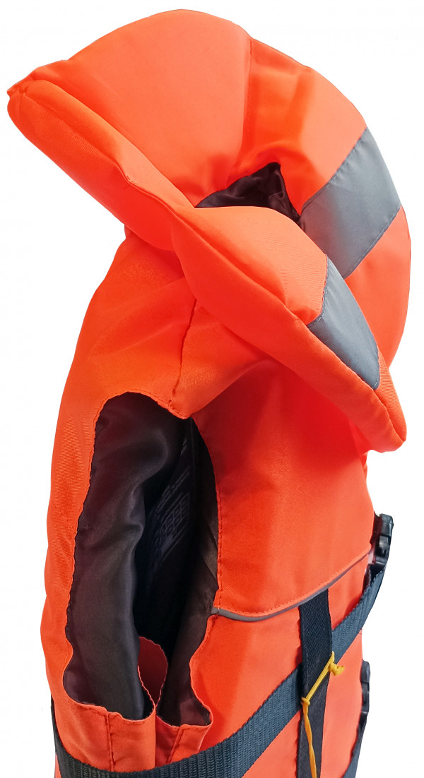 Спасательный жилет «ЮНГА» изготавливается с подголовником для поддержания головы на воде