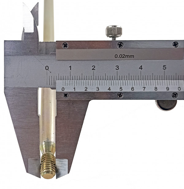 Диаметр резьбы под наконечник - 7мм