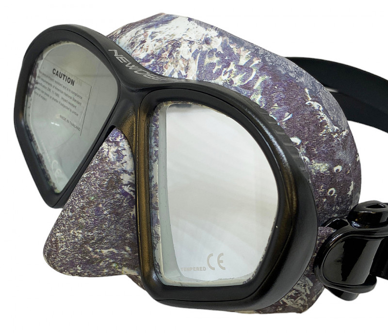 Широкий обзор маски позволяет комфортно ориентироваться под водой