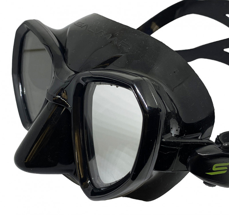 Широкий обзор маски позволяет комфортно ориентироваться под водой