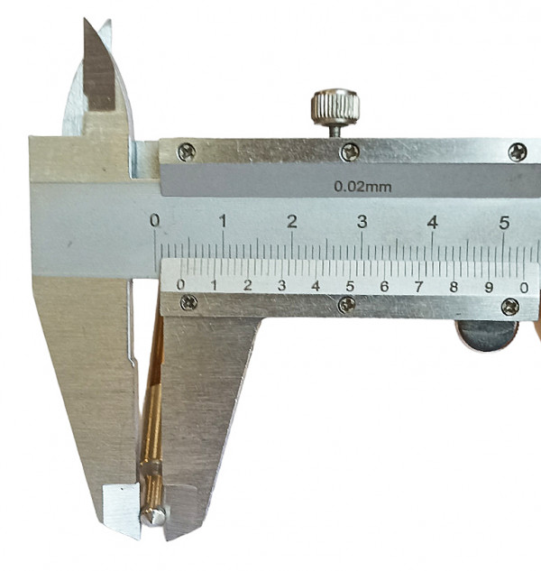 Диаметр шпильки под поршень - 3.9мм