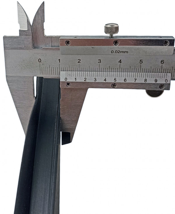 Высота отбортовки - 1.3см.