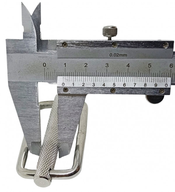 Толщина центральной секции - 0.9см.