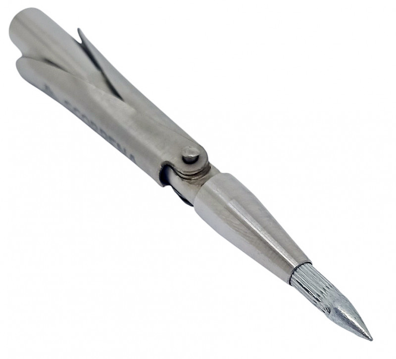 В качестве ударной части используется дюбель, это позволяет использовать наконечник и на каменистом дне.