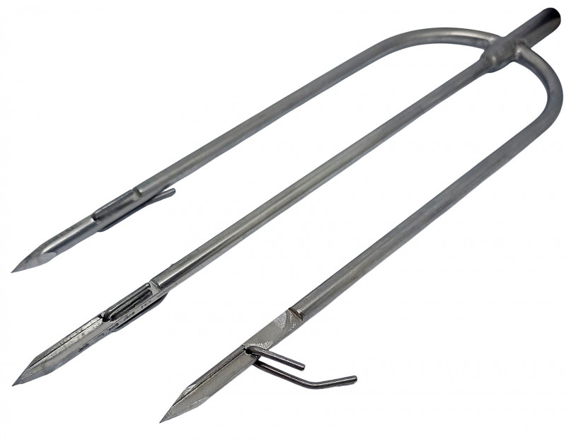 Флажок представляет собой загнутый прочный прут, вставленный в отверстие на острие.