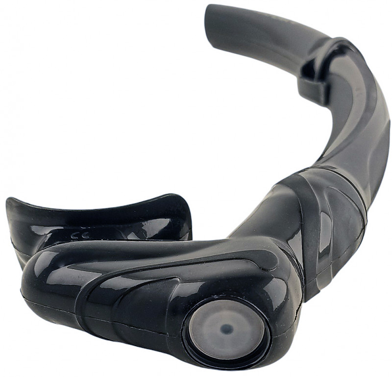 Стравливающий дренажный клапан позволяет легко и быстро удалять воду из трубки небольшим выдохом.