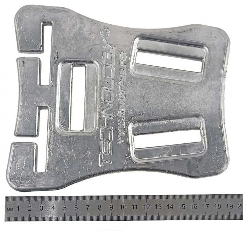 Длина плиты - около 19см.