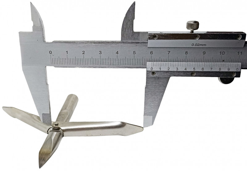 Длина лепестка (флажка) - около 6см.