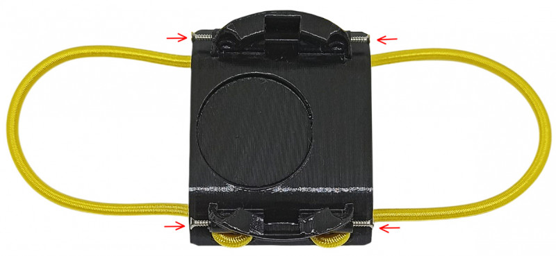 Декомпрессиметр закрепляется в держателе при помощи четырех болтов по периметру держателя, совпадают с пазами под крепления ремешков в приборе.