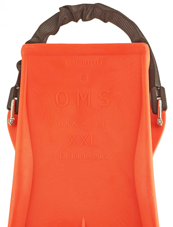 Подошва умеренной жесткости защищает стопу от контакта с камнями. Изготовлены в Италии.