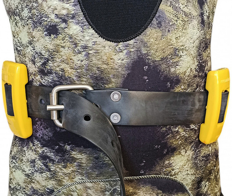 Устойчив к перепаду температур, сохраняет эластичность на морозе, стоек к воздействию солнечных лучей.