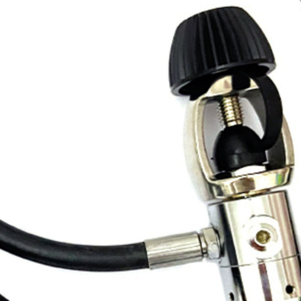 Именно этот О-ринг отвечает за качество герметизации между шлангом HP и первой ступенью вашего регулятора, наличие пузырей из места стыковки говорит о необходимости его поменять!