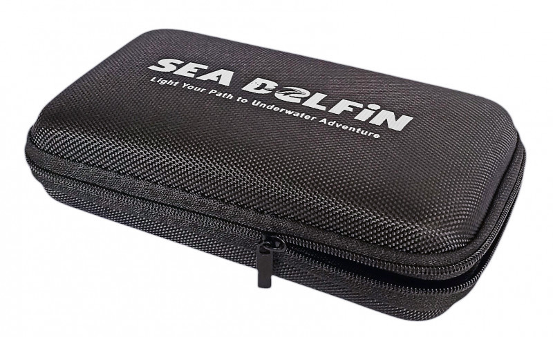 Продается, хранится и перевозится в жестком фирменном боксе производителя.