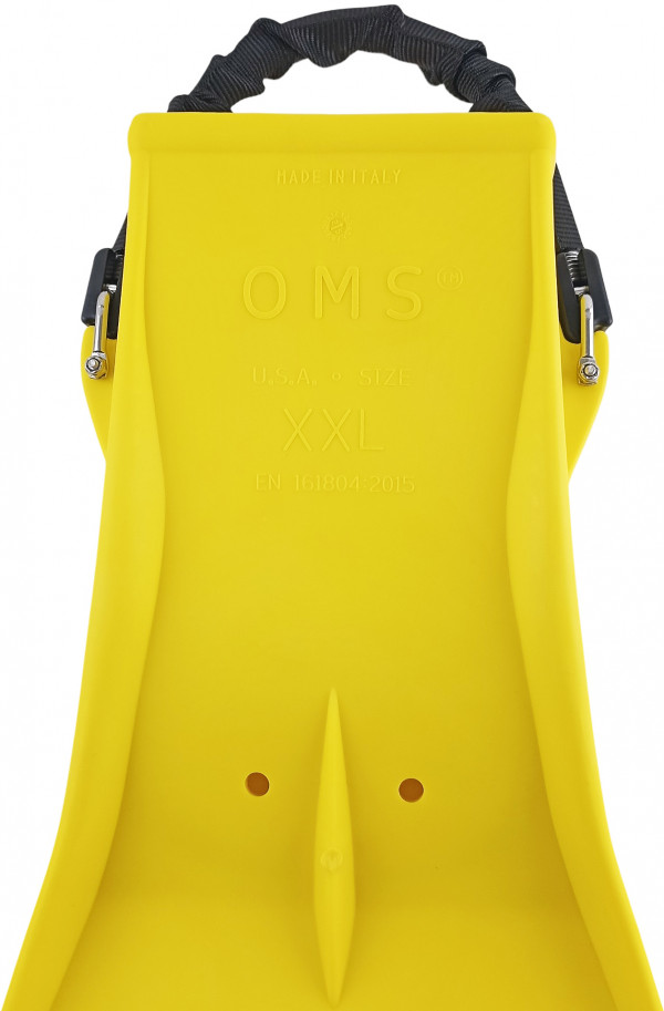 Подошва умеренной жесткости защищает стопу от контакта с камнями. Изготовлены в Италии.