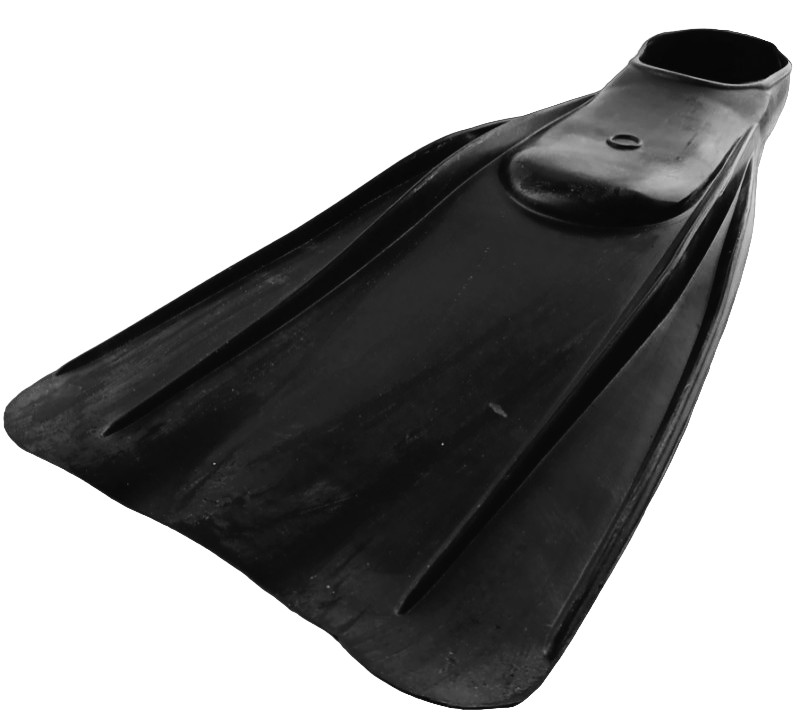 Незатейливая, но проверенная десятилетиями форма хорошо удерживает поток воды при гребке.