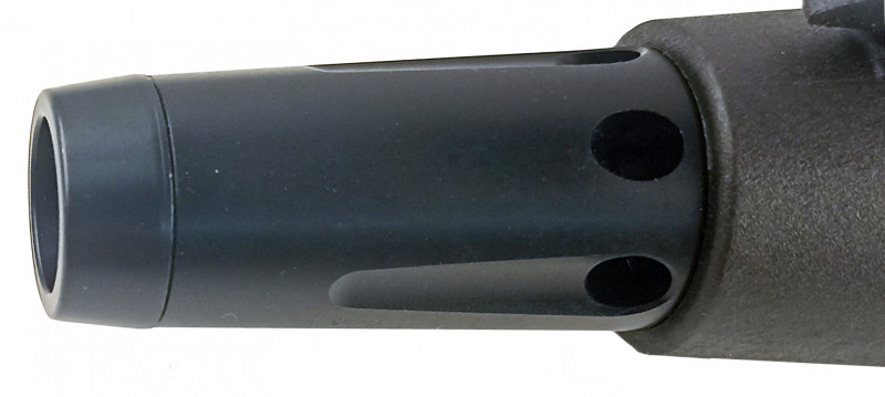 Грамотные отверстия в надульнике помогают быстрому отводу воды из ствола, увеличивая резкость выстрела.