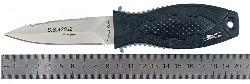 Длина режущей части (лезвия) - около 9см, общая длина - примерно 20см.