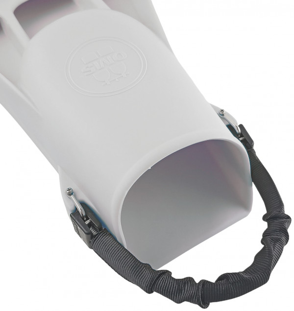 Калоши с глубоким вырезом позволяют ноге чувствовать себя максимально комфортно даже в сухом костюме.