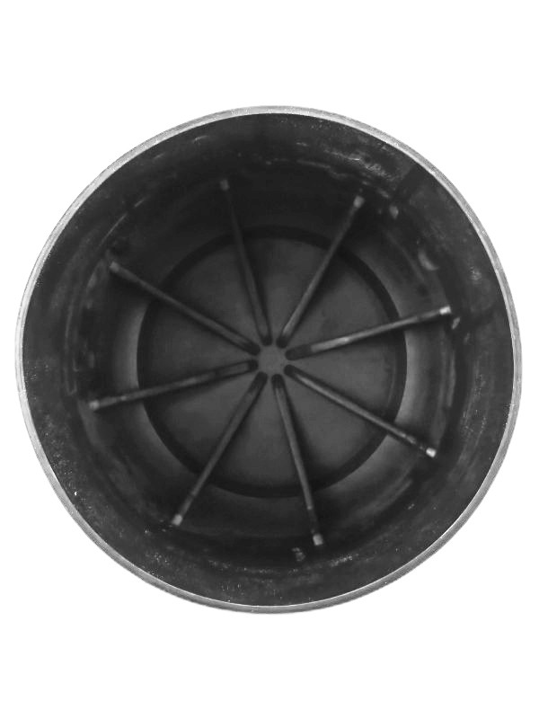 Баллон в защитной сетке или без нее помещается основанием во внутрь такого башмака, несколькими ударами о пол садиться на свое место и больше с башмаком не расстается, если вы не приложите усилия, чтобы его достать.