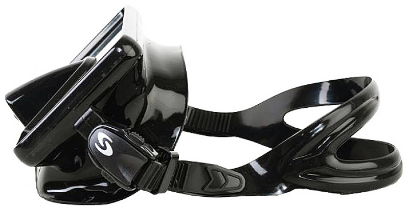 Ремешок изготовлен из силикона и имеет широко раздвоенную центральную часть для надежной и комфортной фиксации маски на голове подводного охотника.