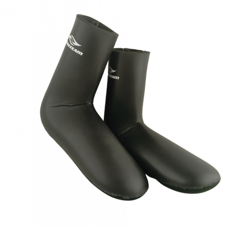 Неопреновые носки HUNTER ELIT 10 мм - надежная защита ног от холода при погружениях в воду с пониженной температурой. Модель разработана для дайвинга, подводной охоты и других водных активностей, где критически важна термоизоляция и комфорт.