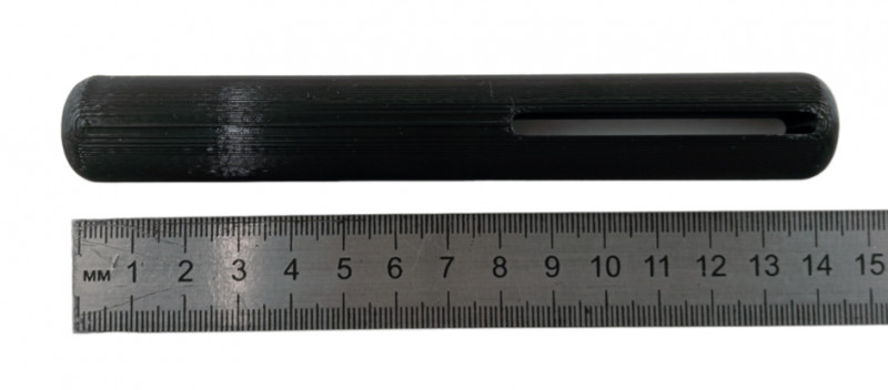 Общая длина палочки составляет около 14.5см.