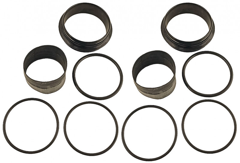 Комплект костюмной части состоит из двух пластиковых колец, двух резиновых накладок из автомобильной камеры, двух герметизирующих о-рингов и четырех прижимных О-рингов.