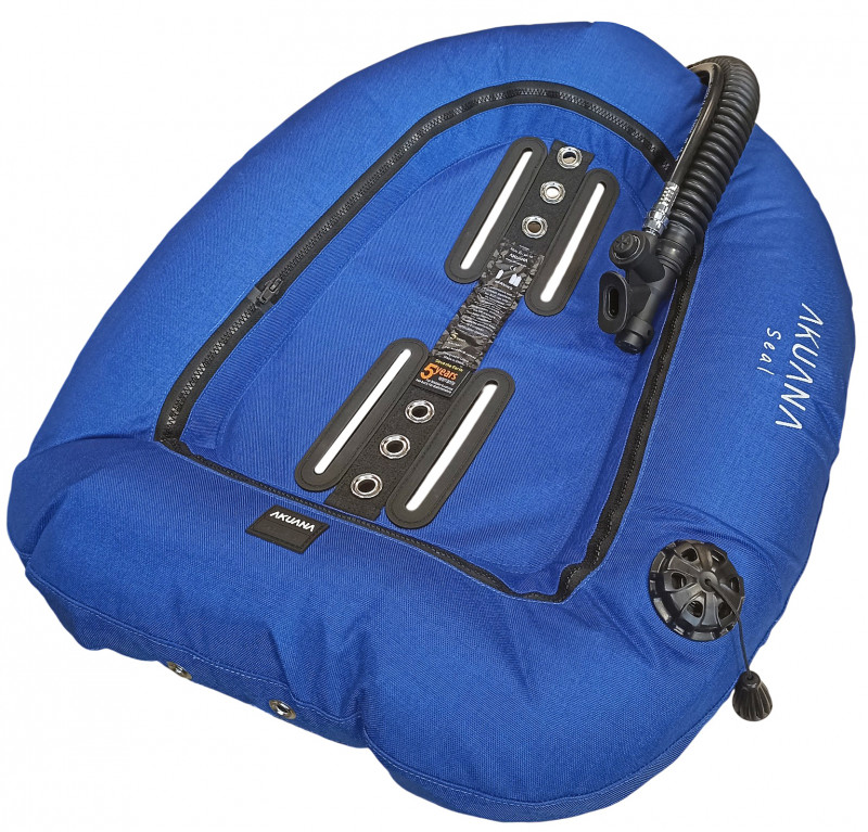 Крыло увеличенного объема под костюм с большим количеством груза, спарку и для тех, кто дружит с мозгами в рекреационном дайвинге, не желая смотреть, как его будет топить паникующий напарник.