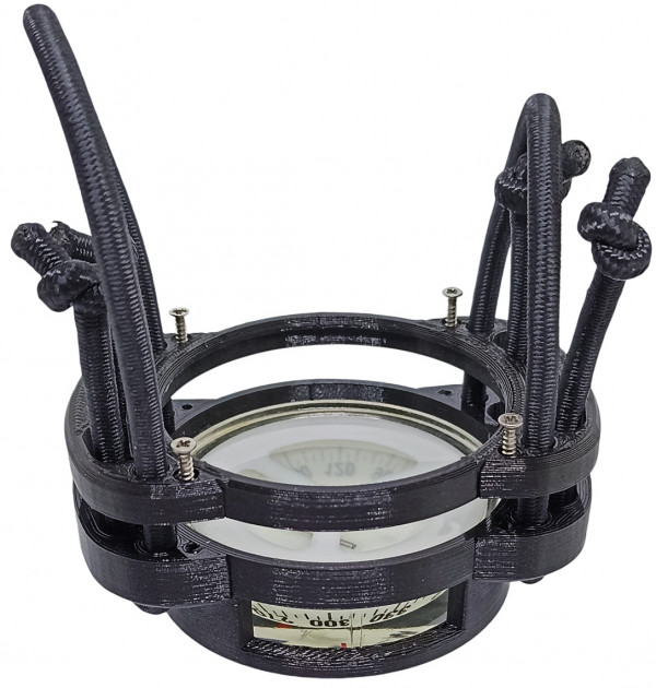 Держатель имеет съемную крышку снизу, прибор устанавливается внутрь и надежно зажимается этой крышкой, притянутой нержавеющими болтами (входят в комплект).