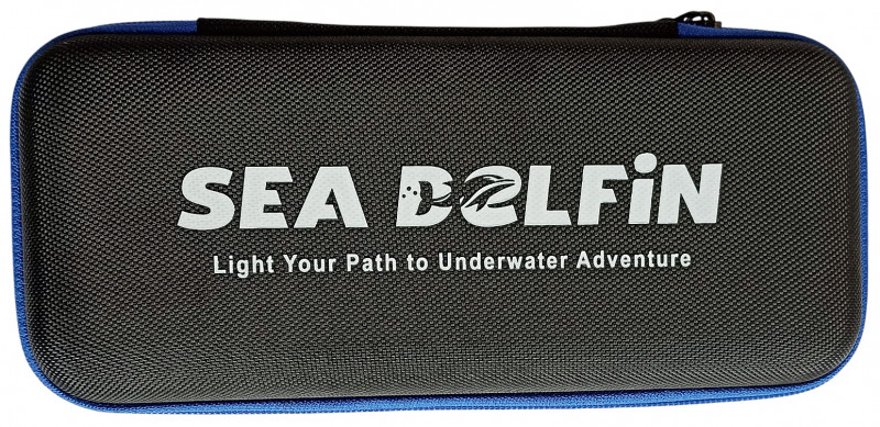Стильный логотип производителя на откидной крышке, подчеркивающий ваше подводное увлечение.