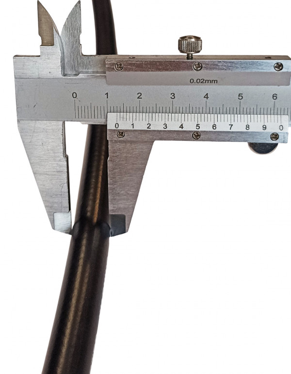 Настоящий брутальный диаметр шланга - 13мм в сочетании с проверенной временем резиной.