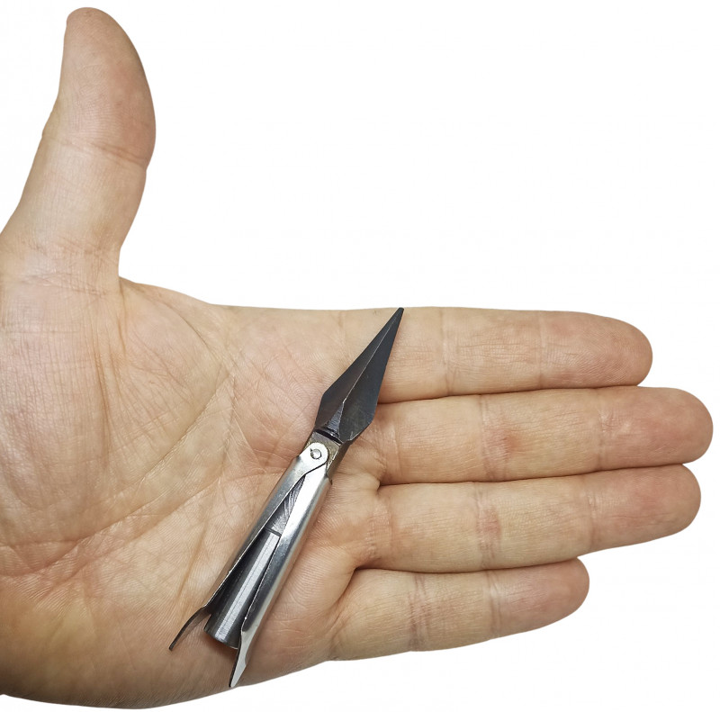 Мощный и готовый к трофейной подводной охоте наконечник, смотрится надежно.