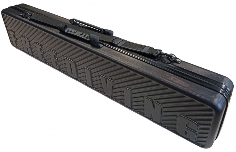 Для переноски чехол оборудован прочными ручками и плечевым ремнем.