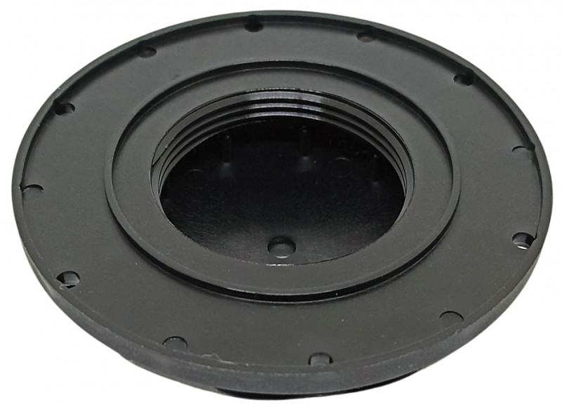 Прочное резьбовое соединение позволяет плотно стянуть клапан для лучшей герметичности на костюме.