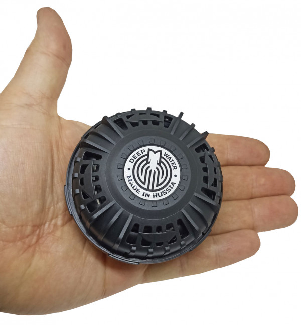 Надпись «DEEP WATER - MADE IN RUSSIA» - долгожданный предмет гордости отечественного водолаза!