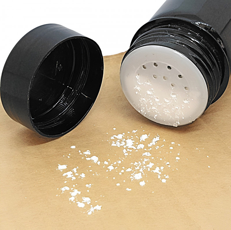 Подарите себе удовольствие от легкого надевания и продлите жизнь снаряжению с тальком FROGAMAN. Добавьте этот незаменимый аксессуар в корзину - и пусть каждое погружение начинается с улыбки!