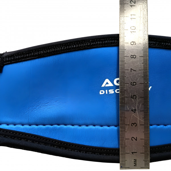 Максимальная ширина - в среднем 10см.