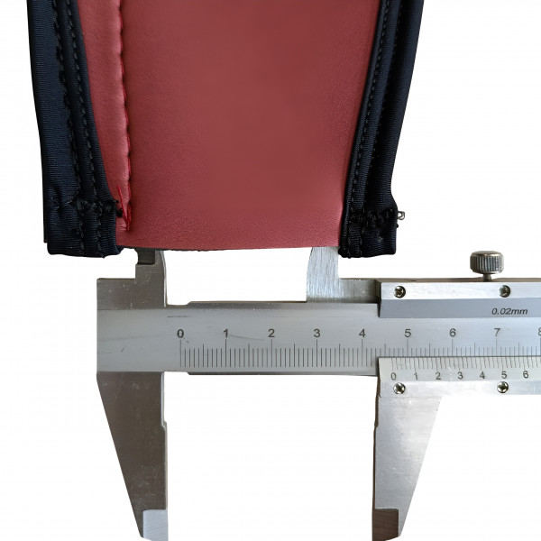 Ширина входного отверстия - 4см.